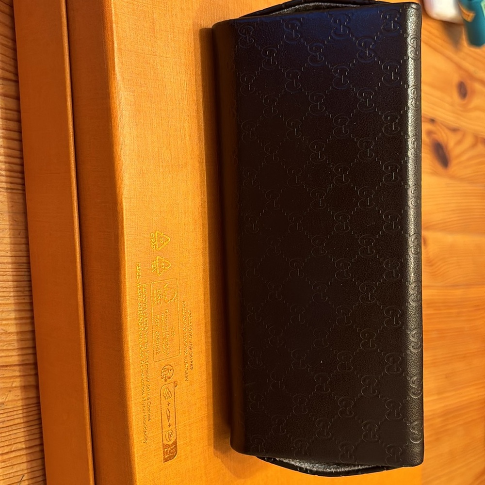 Gucci glasses case - Picture 2 of 7